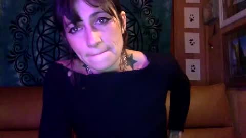 ariel  colin when hes here online show from January 12, 2025, 11:47 pm