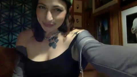 ariel  colin when hes here online show from March 4, 2025, 4:06 am