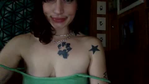 ariel  colin when hes here online show from March 6, 2025, 3:24 pm