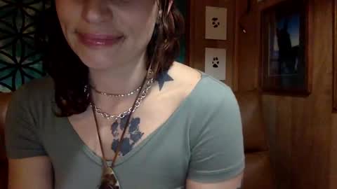 ariel  colin when hes here online show from March 7, 2025, 2:57 am