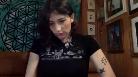 ariel  colin when hes here online show from March 10, 2025, 1:54 pm