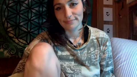 ariel  colin when hes here online show from March 11, 2025, 12:33 am