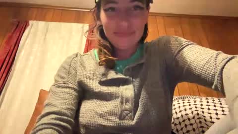 ariel  colin when hes here online show from September 21, 2025, 11:06 pm