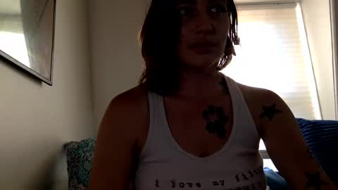 ariel  colin when hes here online show from October 5, 2025, 9:13 pm