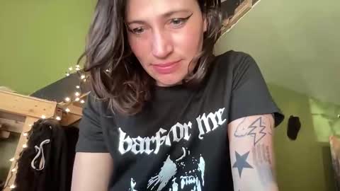 ariel  colin when hes here online show from March 17, 2026, 2:42 pm