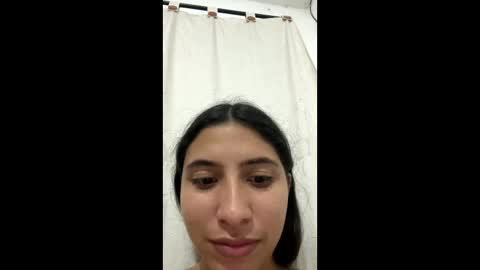 Snapshot of aries_plays chatting on November 17, 2025, 4:18 am aries_plays online show from November 17, 2025, 4:18 am