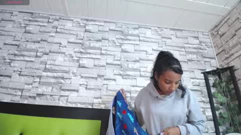  ARIETTA  online show from March 3, 2025, 6:44 pm