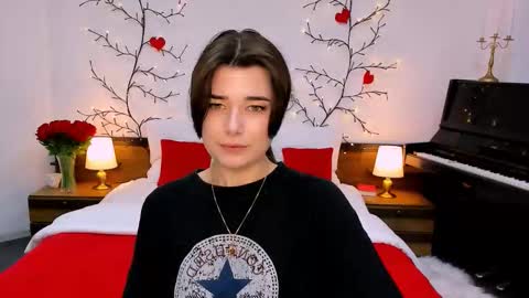 Ari online show from September 18, 2025, 9:11 am