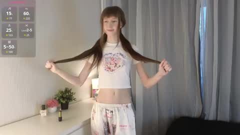 Arina online show from April 8, 2026, 3:23 pm