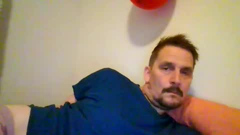 ariparikrigsmann online show from February 16, 2025, 4:53 pm