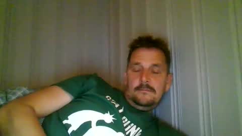ariparikrigsmann online show from September 13, 2025, 8:30 pm