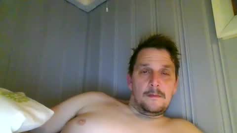 ariparikrigsmann online show from February 1, 2026, 8:29 pm