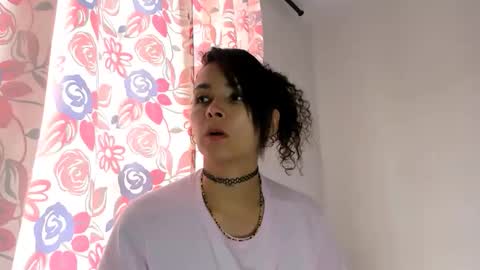 Snapshot of arisha_fox chatting on May 30, 2026, 6:05 pm Erik online show from May 30, 2026, 6:05 pm