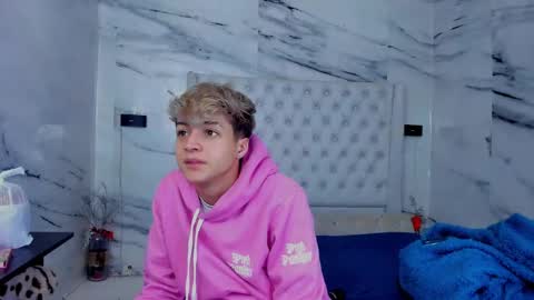 celina online show from September 12, 2025, 2:50 pm