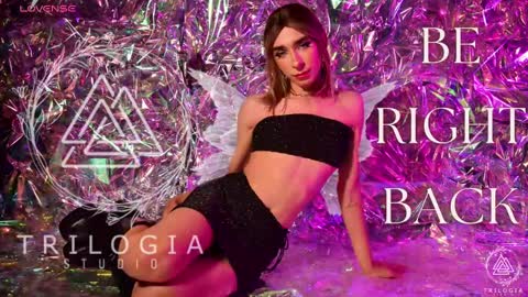   Nice to meet you  thumb up me please its important I  LOOK MY BIO DOWN online show from February 7, 2025, 10:50 am