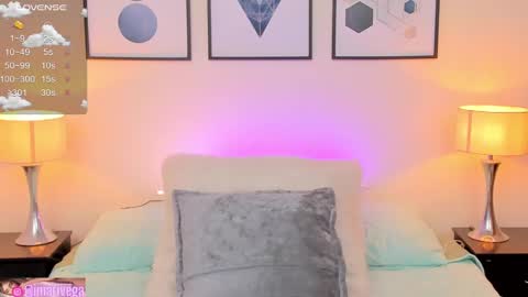   Nice to meet you  thumb up me please its important I  LOOK MY BIO DOWN online show from March 3, 2025, 10:42 pm