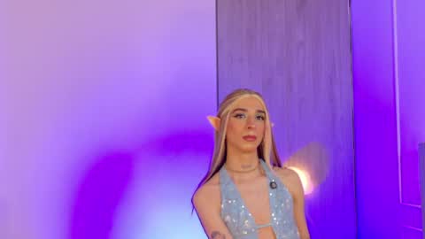   Nice to meet you  thumb up me please its important I  LOOK MY BIO DOWN online show from April 9, 2026, 6:19 am