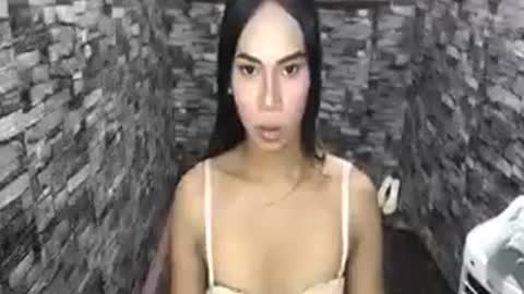 ariya031806 online show from June 12, 2026, 8:57 am