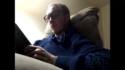 armaudd online show from December 5, 2025, 2:42 am