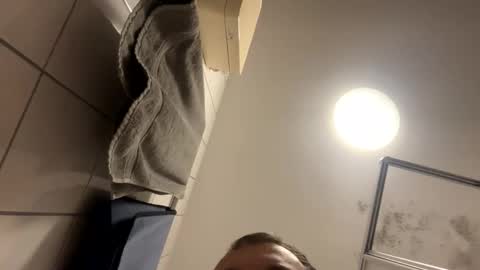 armyskater32 online show from November 23, 2025, 9:20 am