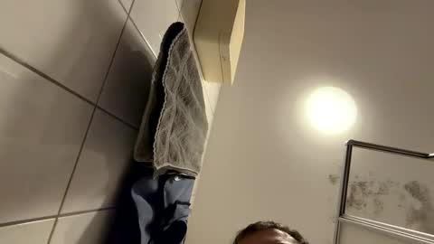 armyskater32 online show from February 23, 2026, 8:28 pm