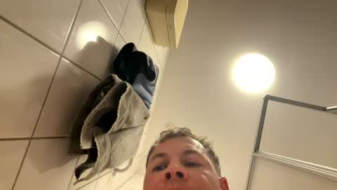 armyskater32 online show from July 10, 2026, 9:17 pm