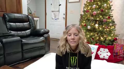 Samantha - Sammie online show from December 7, 2024, 10:28 pm