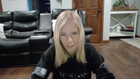 Samantha - Sammie online show from February 14, 2025, 1:29 pm