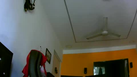 Snapshot of arnold_forfun chatting on April 10, 2026, 10:53 am arnold_forfun online show from April 10, 2026, 10:53 am