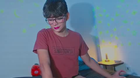 Arnold online show from December 6, 2024, 11:14 pm