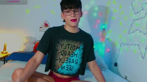 Arnold online show from December 20, 2024, 11:26 pm