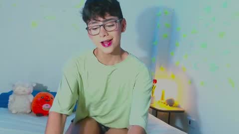 Arnold online show from February 24, 2025, 7:19 pm