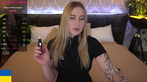 AROLINA online show from December 11, 2024, 9:12 pm