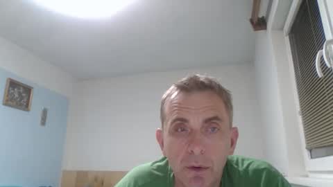 aromannn online show from September 9, 2025, 5:34 pm