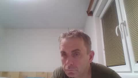 aromannn online show from December 18, 2025, 5:41 pm