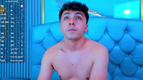 aron__cooper online show from December 21, 2024, 4:46 pm