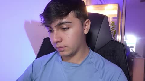 aron__cooper online show from November 13, 2025, 1:26 am