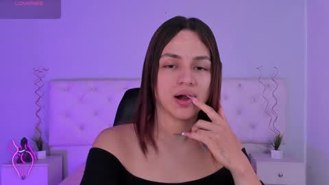 Aron cruz  online show from December 28, 2024, 2:10 pm