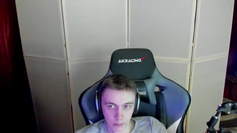 biggest penis  online show from December 3, 2024, 9:34 pm