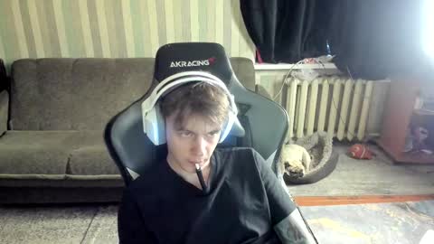 biggest penis  online show from October 30, 2025, 6:15 am