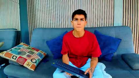 aron_pulse online show from February 26, 2026, 1:32 pm