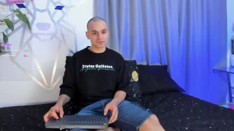 Aron Santoro online show from January 15, 2025, 3:54 am