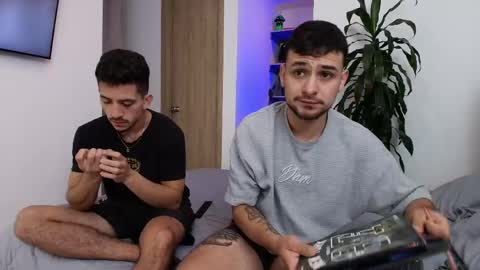 Aron Santoro online show from April 22, 2026, 12:35 am