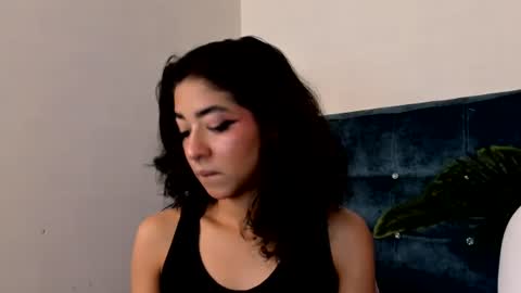 Snapshot of aronandmoli chatting on June 20, 2026, 9:12 am aronandmoli online show from June 20, 2026, 9:12 am