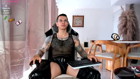 DarkMaster online show from April 4, 2026, 4:04 pm