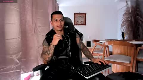 DarkMaster online show from April 16, 2026, 9:04 pm