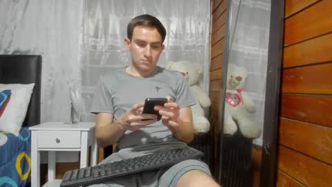 Aron G Franco online show from December 10, 2024, 11:08 pm