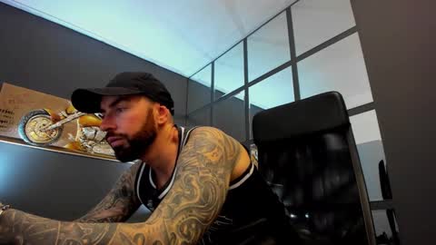 AronGrant online show from December 3, 2024, 8:38 am