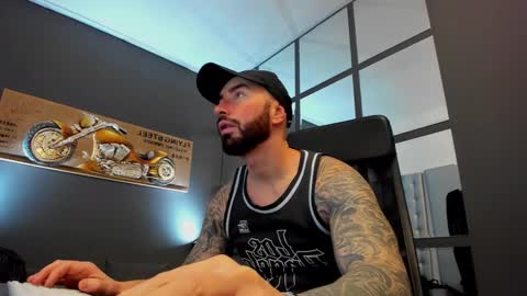 AronGrant online show from January 6, 2025, 8:46 am