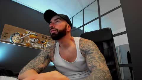 AronGrant online show from February 5, 2025, 9:04 am